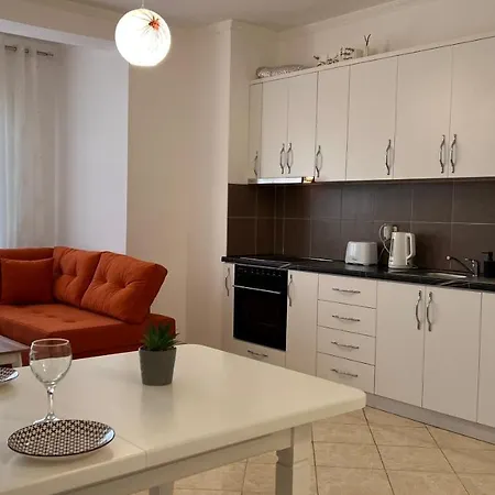 Danny Apartment *
